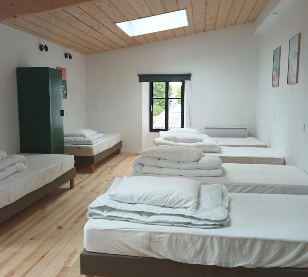 Maison 14 Personnes Plozévet 0*,  フランス